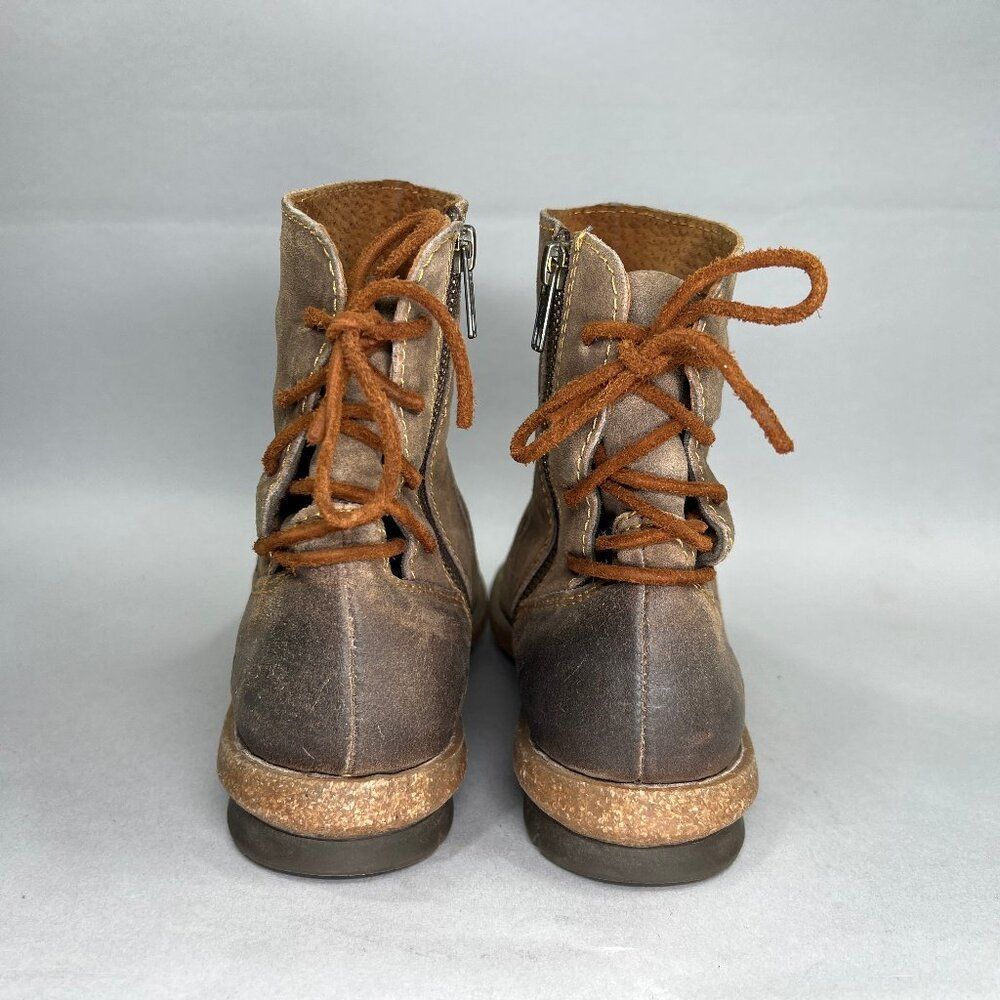Born Taran Boots‎ Women's Size 7.5 Tan Distressed Suede Leather Ankle Booties - Picture 5 of 13
